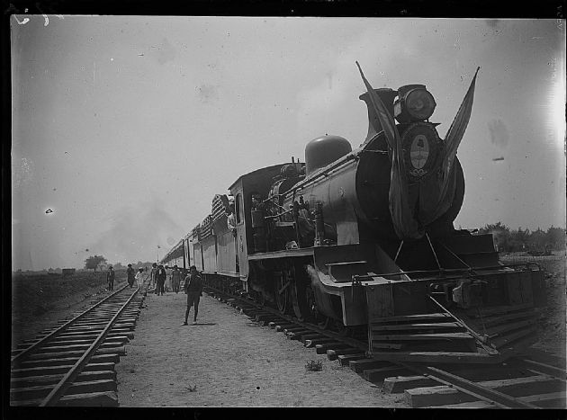 Un tren en plena marcha. (Fuente Archivo histórico).