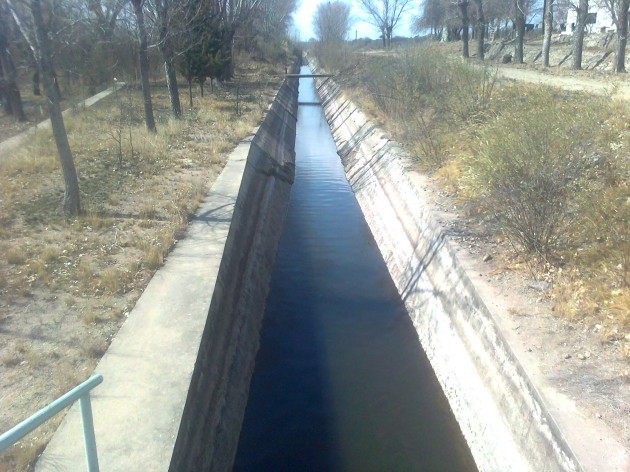 Está garantizado el suministro del agua cruda