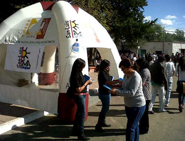 En la oportunidad se brindó información de los diferentes atractivos turísticos de la provincia.