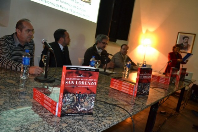 Roberto Colimodio y Julio Romay, realizaron la presentación de su libro Soldados de San Martín en San Lorenzo.