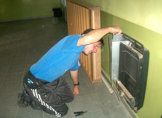 Reparación de los sistemas de calefacción en distintas escuelas del interior. 