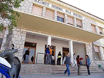 En el Hospital de Villa Mercedes, la AUI realizó un cableado para 100 computadoras. Créditos: El Diario de la República