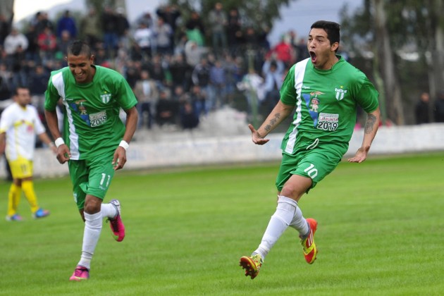 Festejo y alegría sin fin de Quiroga, autor de goles importantes en los últimos dos partidos.