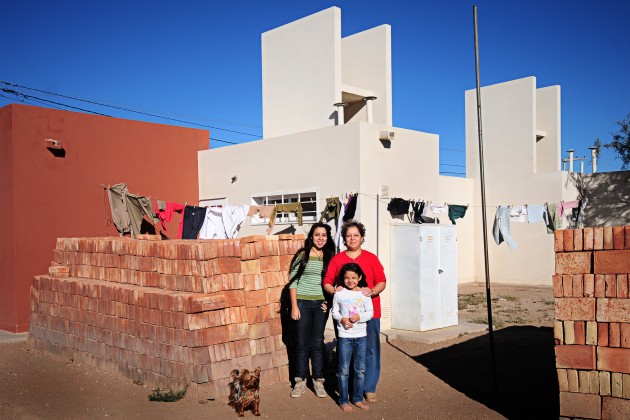 Felices de mostrar su casa.