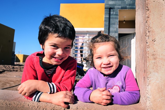 La sonrisa de los niños que invita......
