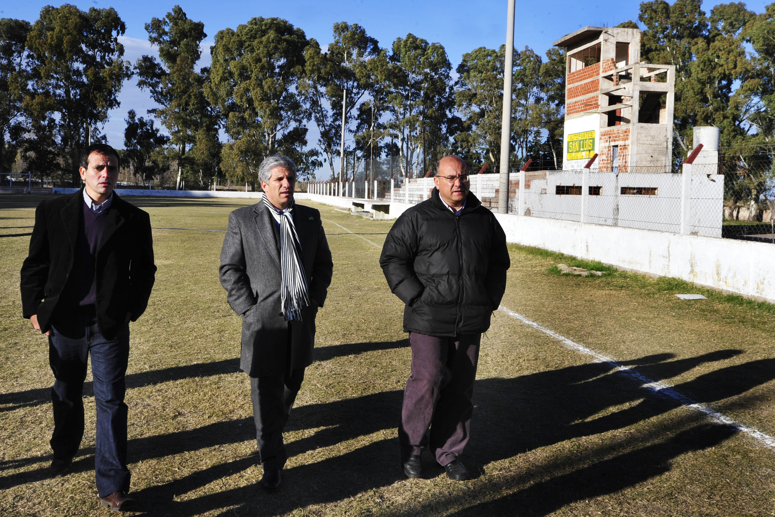 Poggi visitó el Club Huracán