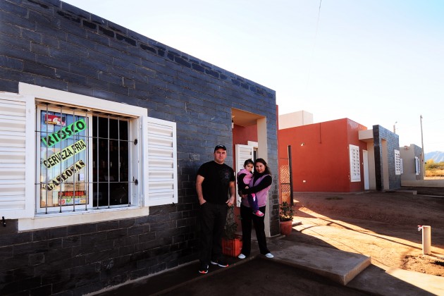500 familias sanluiseñas reciben por primera vez al invierno bajo el techo propio