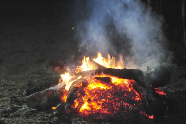 Con el inicio de fuego comenzó una ceremonia ancestral