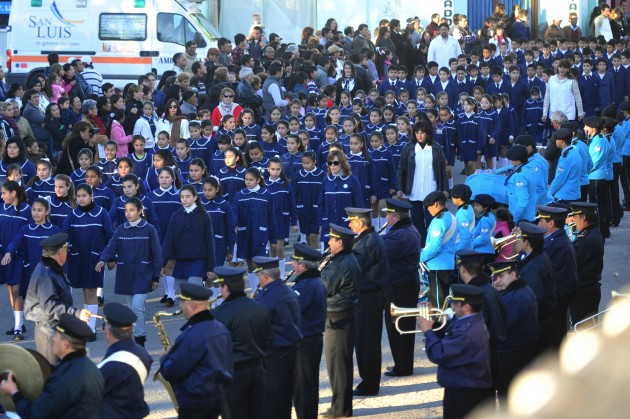 La Banda de Música de la Policía de la Provincia participó del desfile