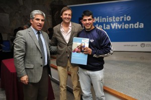 En Batavia se construirán diez viviendas.