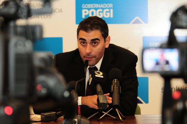 Ministro de vivienda, Gaston Hissa