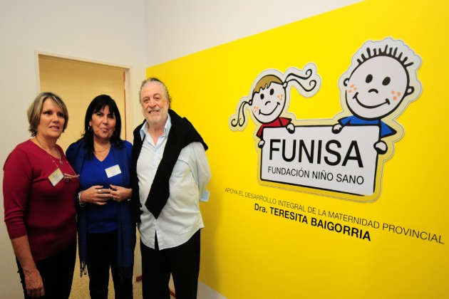 Ginés Mario González García, visitó la oficina de la fundación FUNISA, de la Maternidad Teresita Baigorria