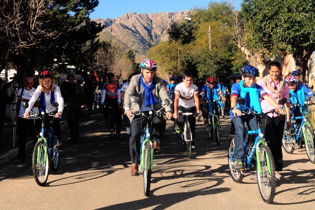 Los chicos de cortaderas ya tienen su bici.  