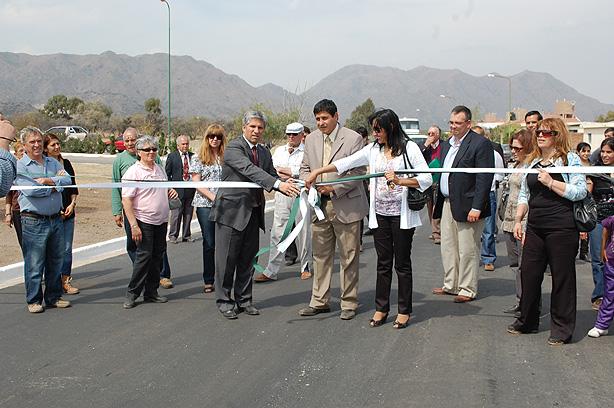 Serán inauguradas 35 cuadras de pavimento (foto archivo)