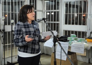 La ministra de Salud explicó para que sirven cada uno de los insumos.