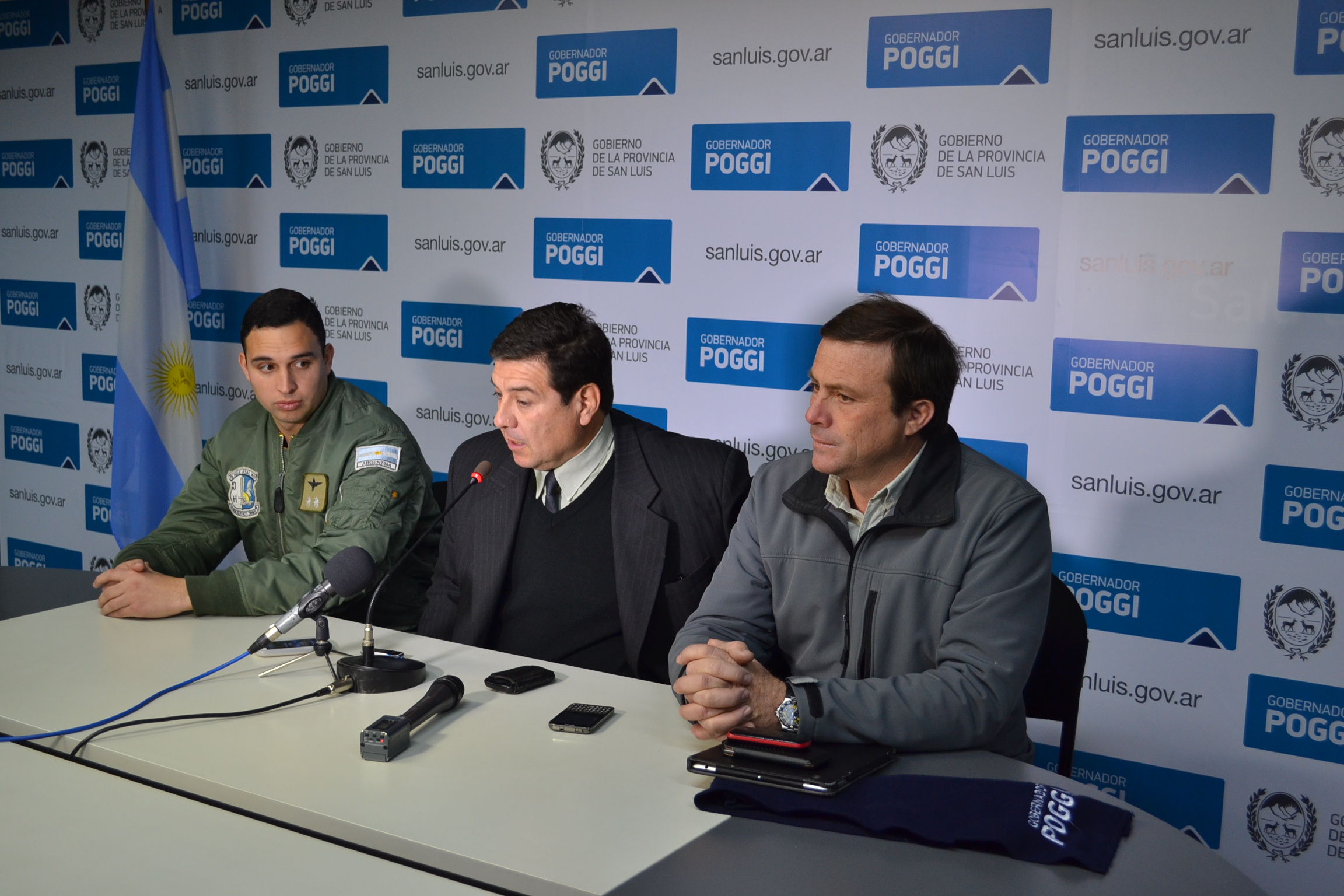 La presentación fue realizada este jueves por el jefe del Programa San Luis Solidario, Omar Terc, y los pilotos Ignacio Caminos y Agustín González