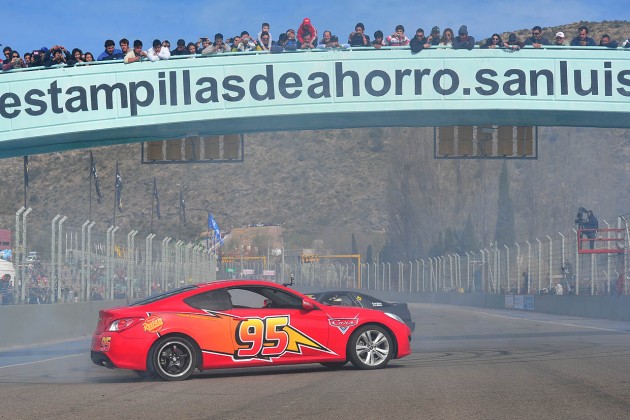 Autos de exhibición, un gran atractivo para la gente.