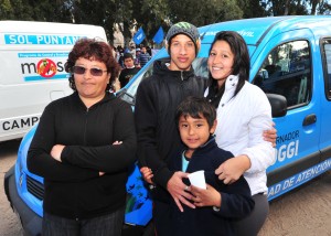 Nancy junto a su familia.