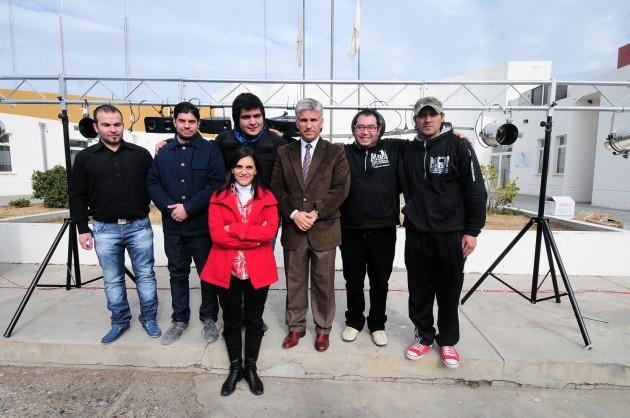 Los jóvenes de Unión nuevos empresarios de la zona.