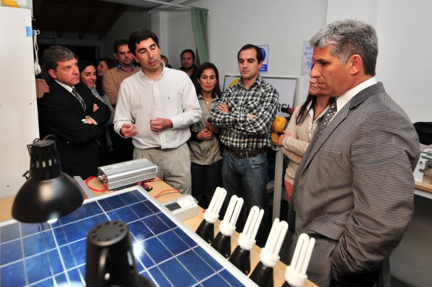 Senergi se dedica a la fabricación de paneles solares.