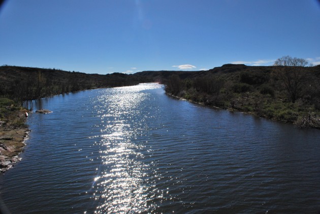 Este embalse se encuentra en el departamento Pringles, 