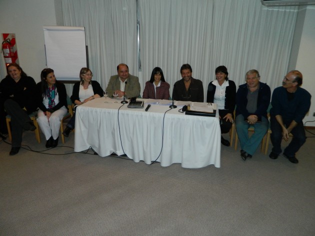Personal de la Sociedad Científica de Emergentología Argentina , referentes del SAME encargados de la capacitación.