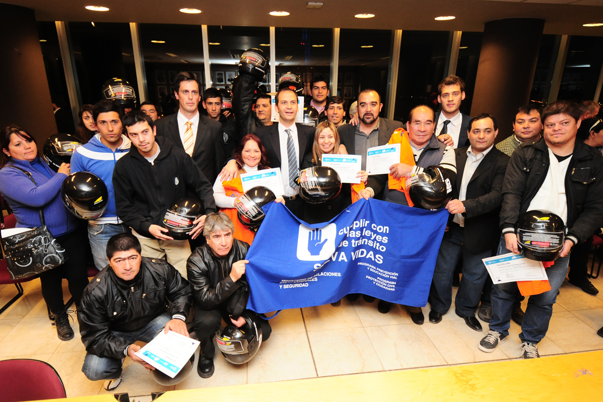 Recibieron su casco 41 beneficiarios
