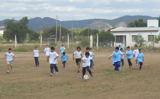 El fútbol intercolegial se lució en Luján.