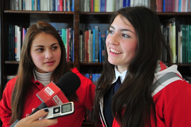 Fueron dieciocho abanderados de diferentes colegios.