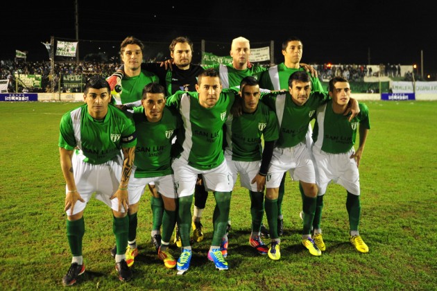 Al plantel del debut sólo le faltó el gol. 