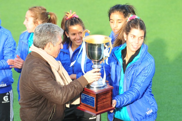 Las Leonas se llevaron la copa de San Luis.