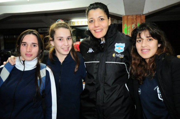 Carolina Sanchez, ofreció una charla para niños y jóvenes que juegan básquet