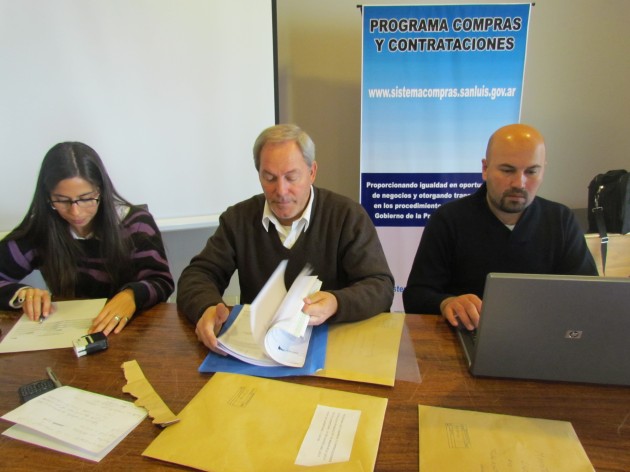 La licitación fue realizada por el escribano de Gobierno, Mario Capiello, y coordinada por la asesora Legal del Programa Compras y Contrataciones, María Candela Luaces Pérez