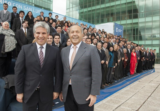 Claudio Poggi y Adolfo Rodríguez Saa junto a todos los candidatos 