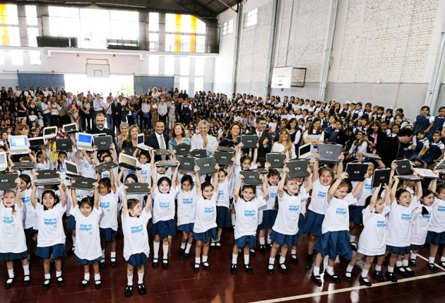 Alumnos de 1º grado recibirán sus compus