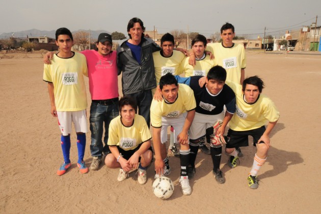 Mascon ganó porque su adversario no se presentó.