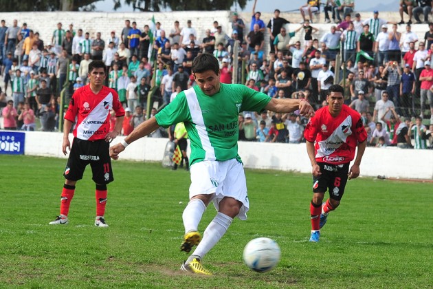 Esta vez, el Bombardero Vallejo no pudo concretar para su equipo. 