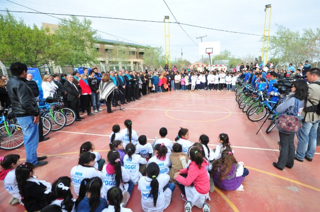 En la escuela Santa María Eufrasia festejaron la inauguración del playón 