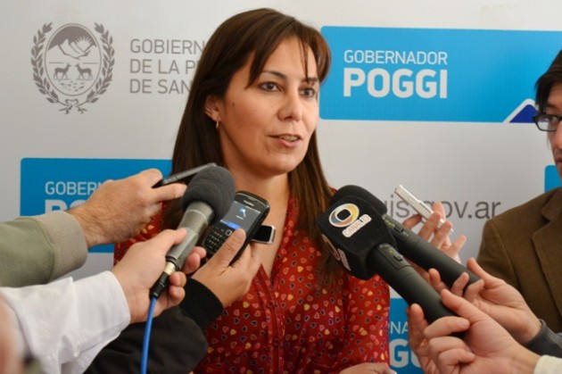 ministra de Turismo y las Culturas, Celeste Sosa.