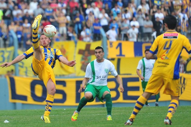 Otro choque antes de la revancha por el campeonato del Argentino "A", también se jugaría en el estadio de La Punta