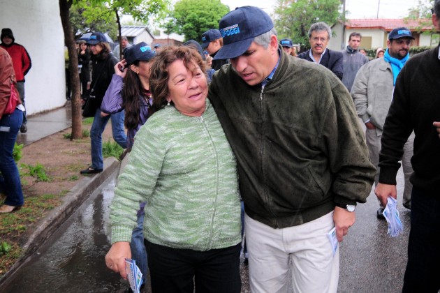 La lluvia y el cariño de la gente. Una constante de la mañana