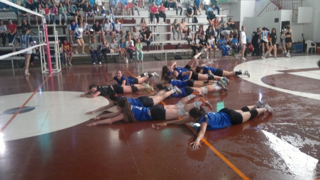 Las chicas mendocinas festejaron con alegría el campeonato obtenido
