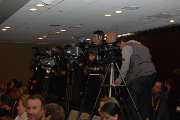 medios de todo el continente siguen las alternativas de la elección  de la futura sede