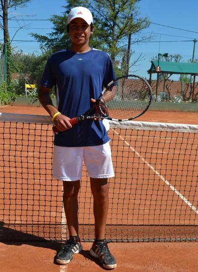 Facundo Quiroga, promesa del tenis puntano, se consagró en Córdoba  