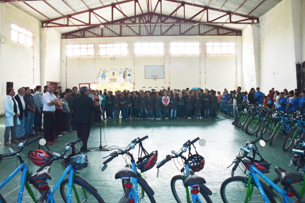 Los alumnos del 1º año de la Escuela Técnica Nº 25 “Escultor Antonio Miguel Nevot” recibieron sus bicicletas