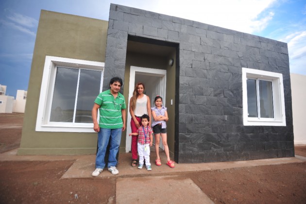 Una casa que se convertirá en hogar con el calor de esta familia.