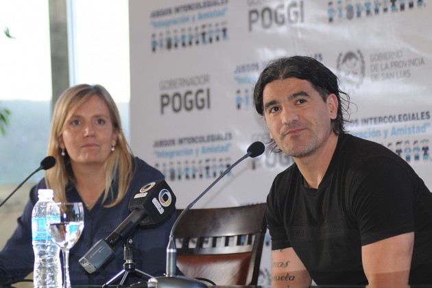 La ministra de Deportes, Adelaida Muñíz acompañó a Ortega en la conferencia de esta tarde
