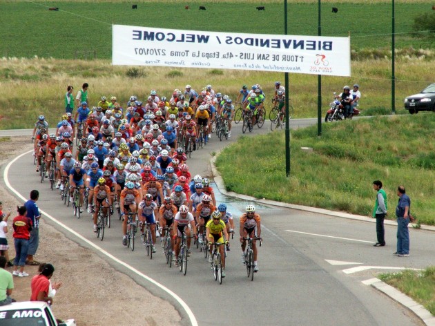 20-01- Se corrió el primer Tour de Ciclismo 