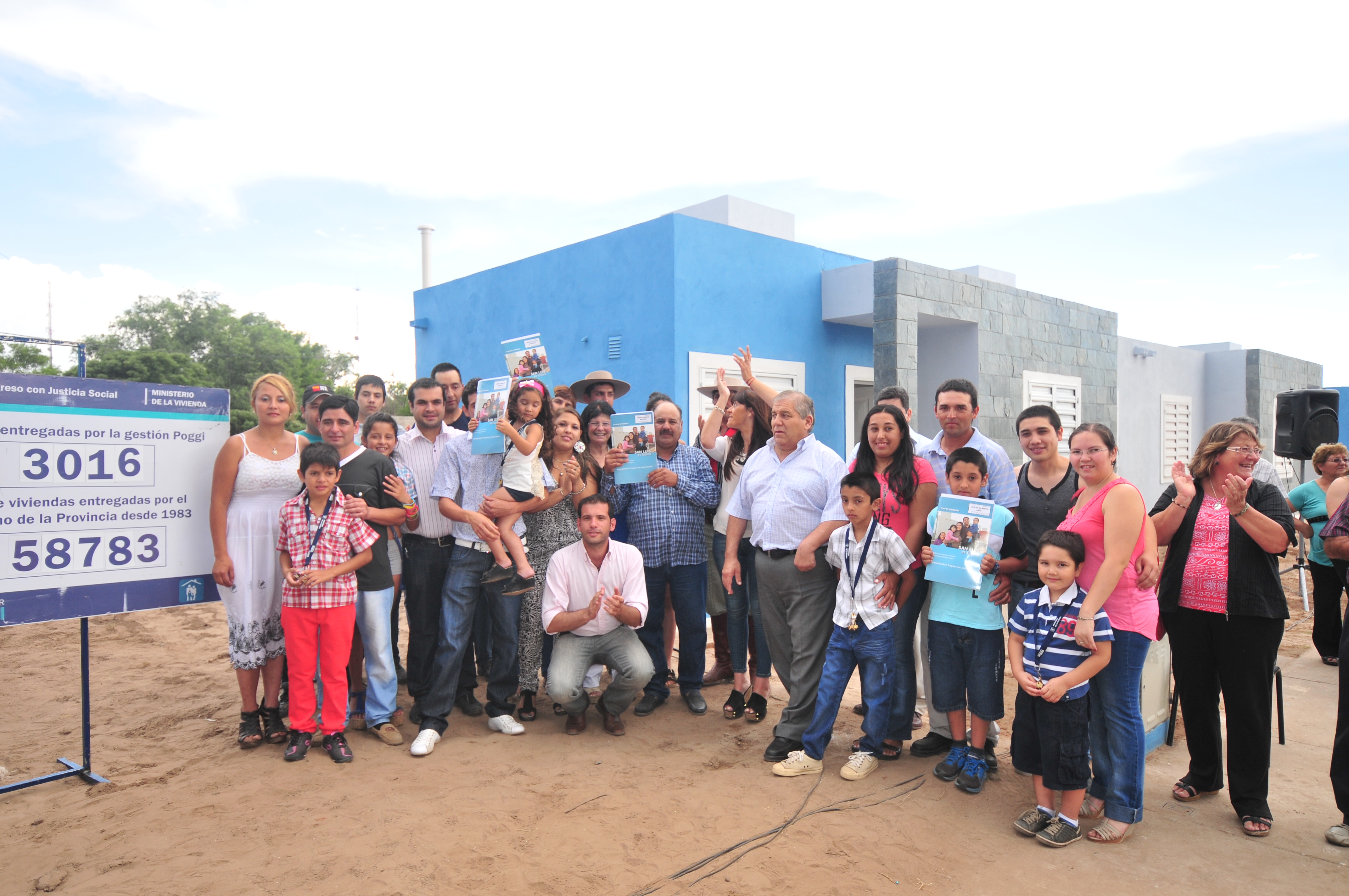 Sueños cumplidos para seis familias de Fraga