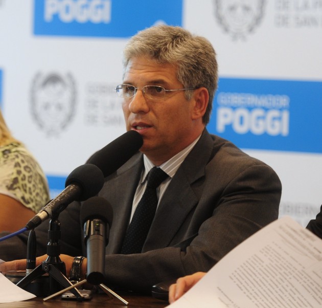 El gobernador Claudio Poggi reclamó a la Nación la deuda histórica 